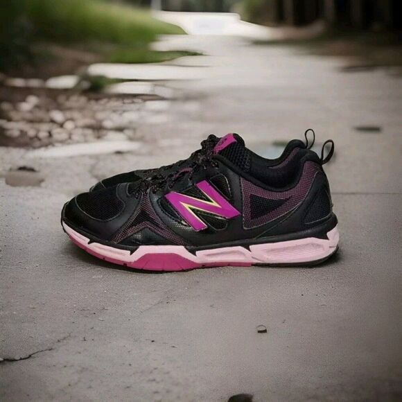 New Balance 797 v3  Athletic Cross Training Running Shoes Women's Size 9 - Picture 1 of 8